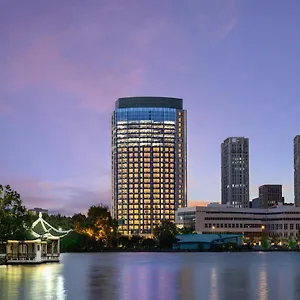 5* Hotel Hualuxe Changfeng Park