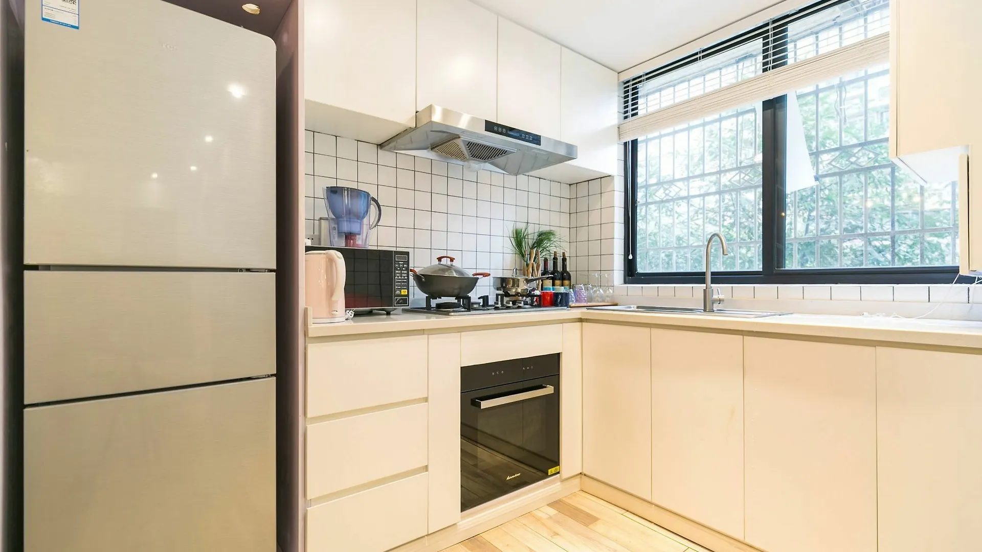 N2Haus Yanan West Road 4 Bedrooms Shanghai 0*,  China