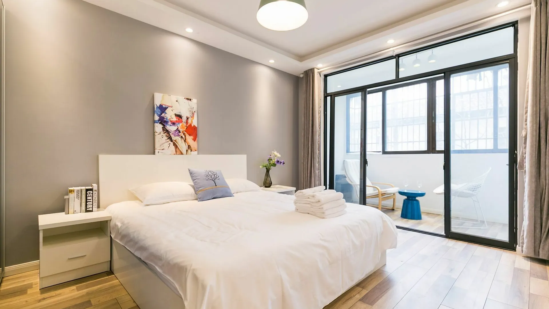 N2Haus Yanan West Road 4 Bedrooms Shanghái Apartamento