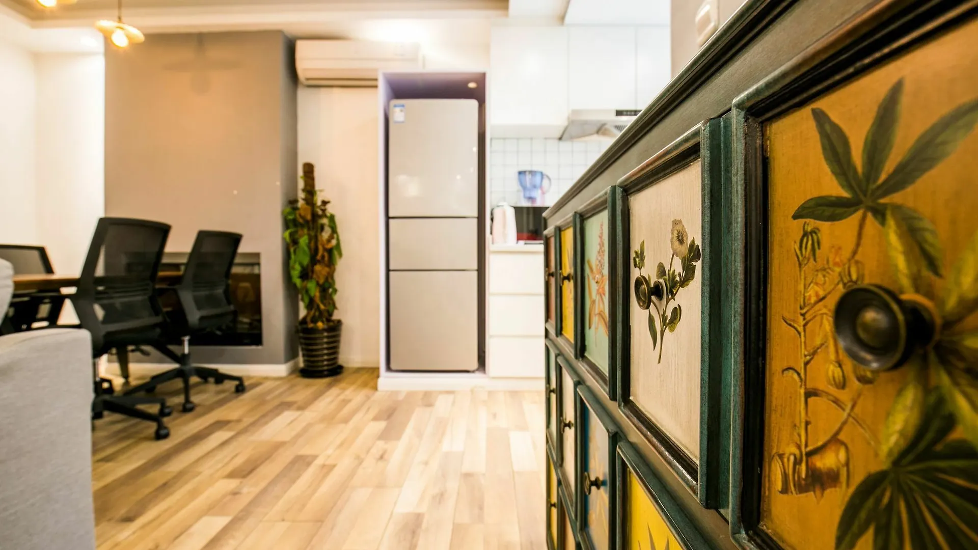 N2Haus Yanan West Road 4 Bedrooms Shanghái 0*,  China
